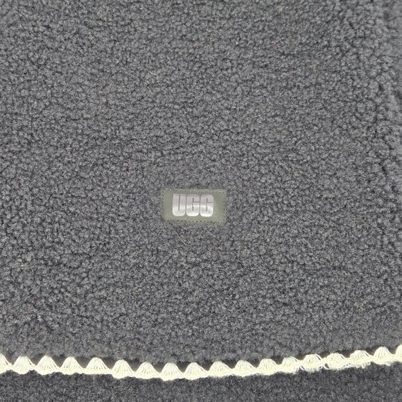 NWT UGG Women's Scalloped UGGFluff Scarf Black - Picture 2 of 4